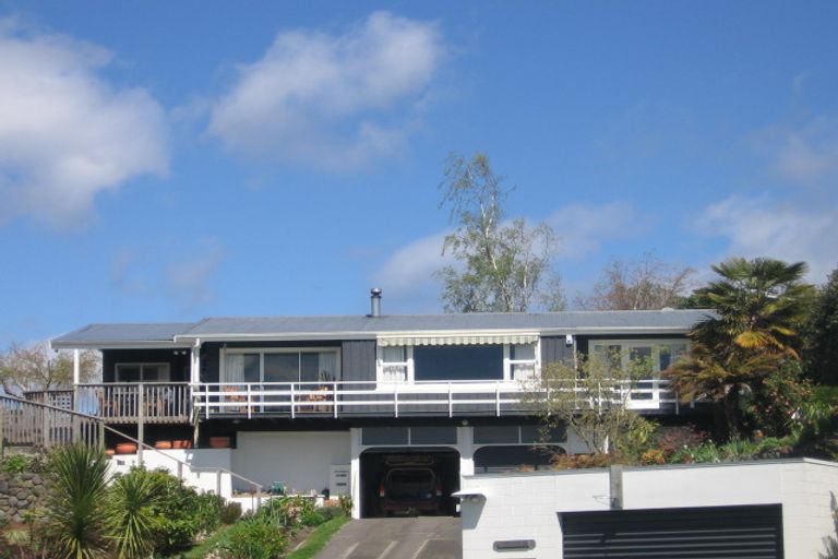 Photo of property in 14 Kowhai Road, Rainbow Point, Taupo, 3330