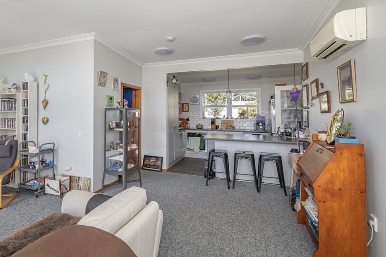 Photo of property in 8 Royal Place, Levin, 5510