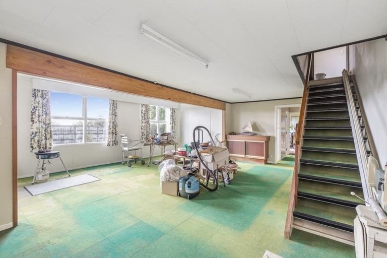 Photo of property in 51 Verbena Road, Birkdale, Auckland, 0626