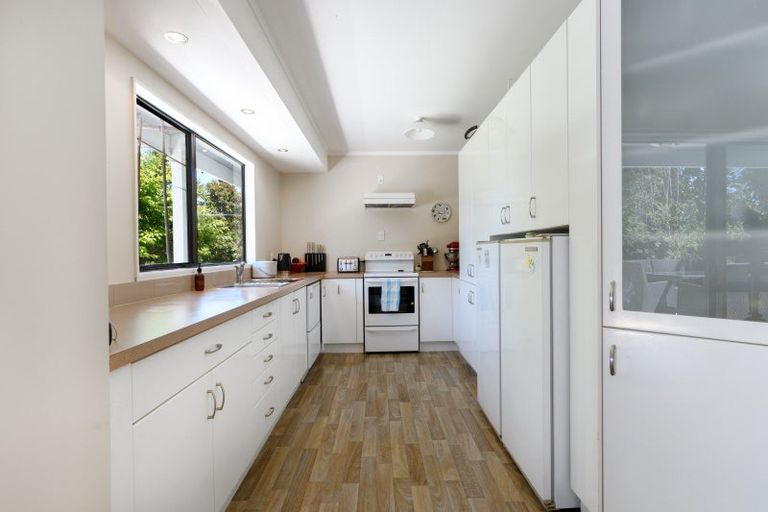 Photo of property in 47 Waikite Road, Welcome Bay, Tauranga, 3112