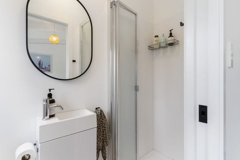 Photo of property in 115 Brook Place, Whangamata, 3620