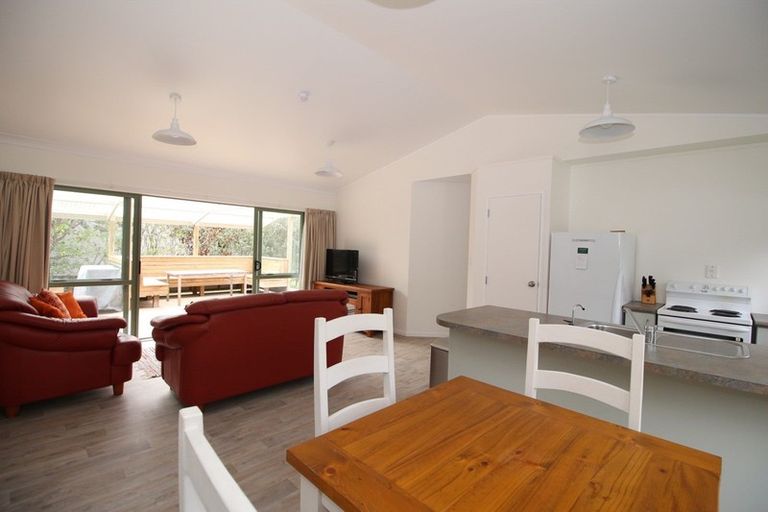 Photo of property in 103 Kowhai Avenue, Matarangi, Whitianga, 3592