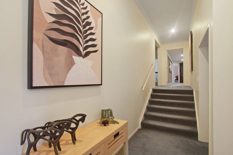 Photo of property in 15 Reidy Place, Pukekohe, 2120