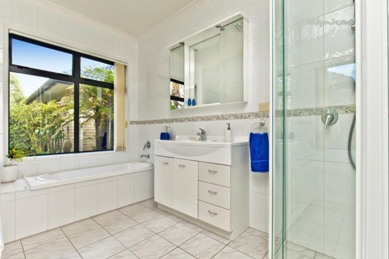 Photo of property in 50 Rame Road, Greenhithe, Auckland, 0632