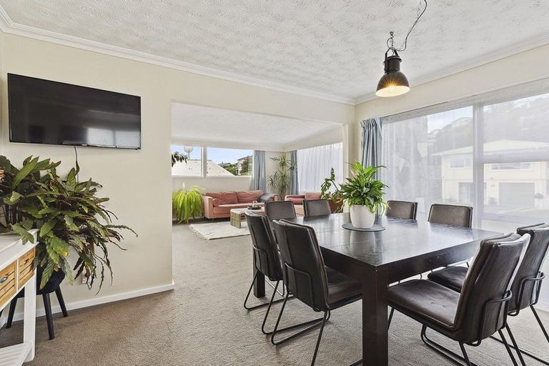 Photo of property in 15 Brora Crescent, Papakowhai, Porirua, 5024