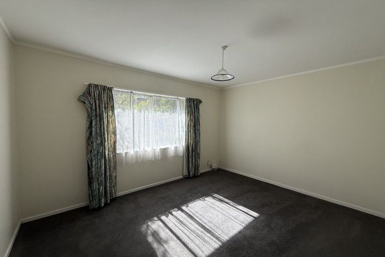 Photo of property in 5a Magnolia Grove, Maungaraki, Lower Hutt, 5010
