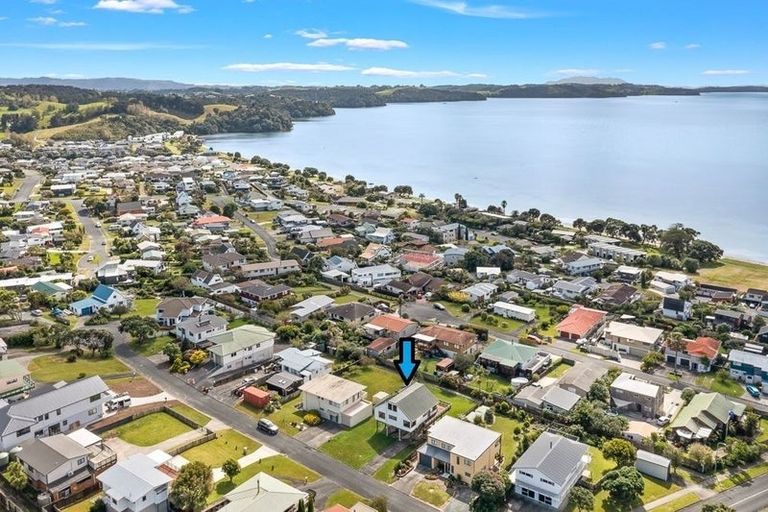 Photo of property in 6 Kotuku Place, Snells Beach, 0920