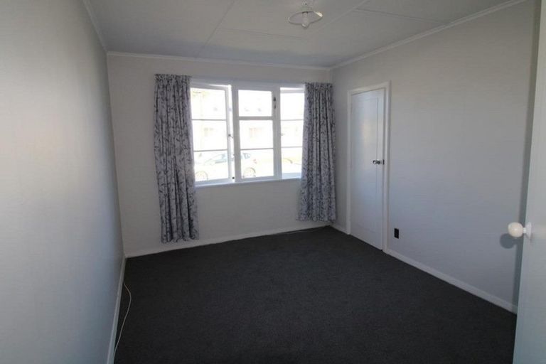 Photo of property in 30 Bateman Avenue, Bryndwr, Christchurch, 8053