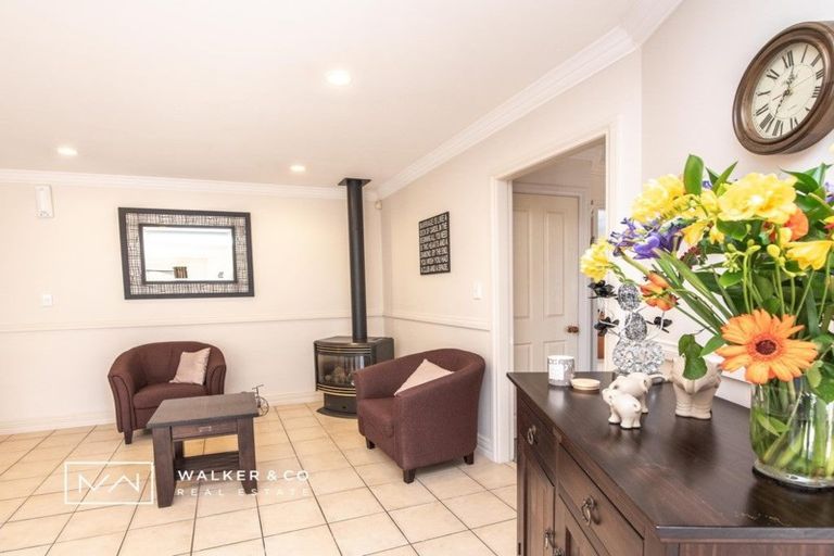Photo of property in 45 Clearwater Terrace, Brown Owl, Upper Hutt, 5018