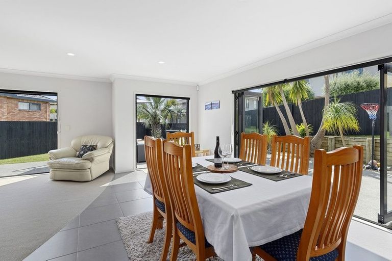 Photo of property in 218 Schnapper Rock Road, Schnapper Rock, Auckland, 0632
