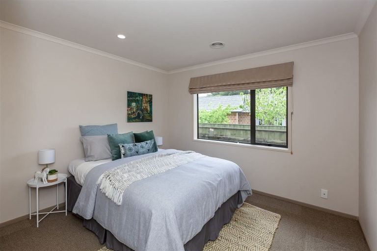 Photo of property in 18 Sams Way, Raumati South, Paraparaumu, 5032