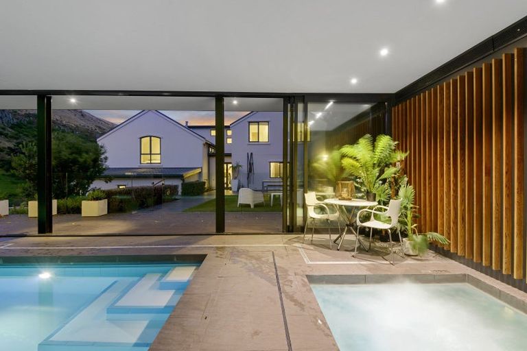 Photo of property in 94 Sumnervale Drive, Sumner, Christchurch, 8081