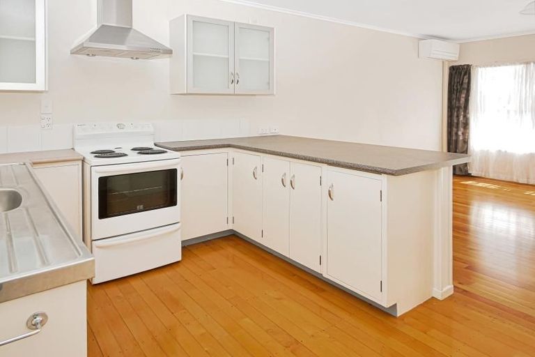 Photo of property in 3/9 Lenihan Street, Northcote, Auckland, 0627