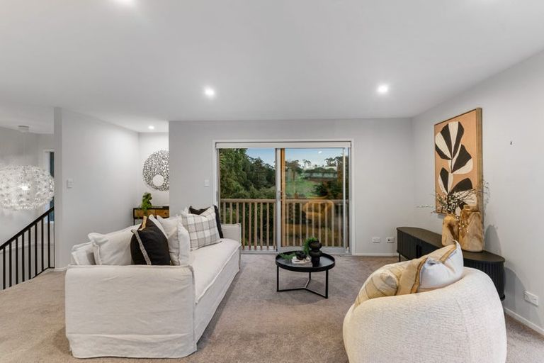 Photo of property in 1/98 Park Rise, Campbells Bay, Auckland, 0630