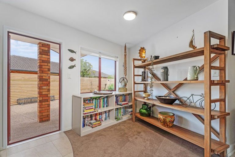 Photo of property in 8 Oribi Place, Whitianga, 3510