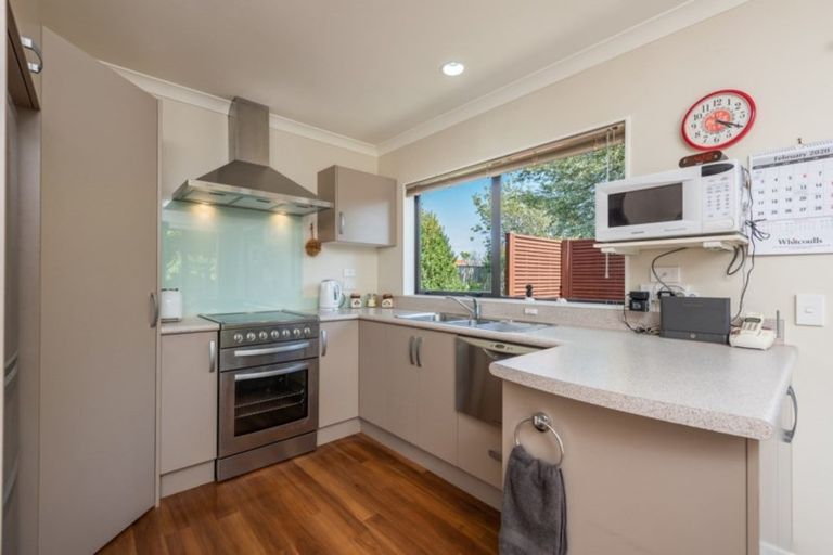 Photo of property in 11 Ian Peter Way, Otaki, 5512