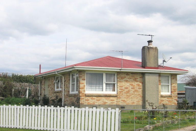 Photo of property in 10 Logan Street, Fairy Springs, Rotorua, 3015