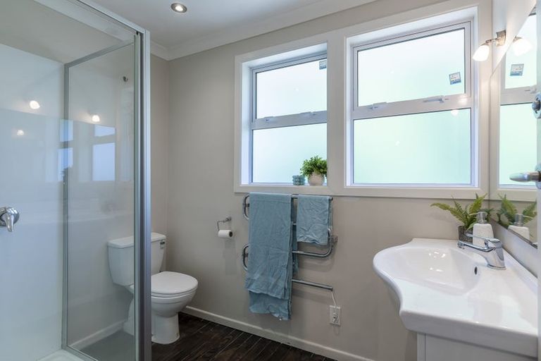 Photo of property in 191a Glengarry Road, Glen Eden, Auckland, 0602