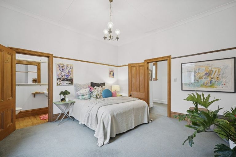Photo of property in 17 Park Street, Thorndon, Wellington, 6011