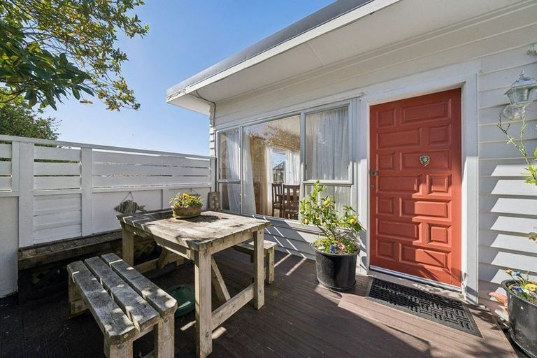 Photo of property in 1/3 Ridd Crescent, Karori, Wellington, 6012