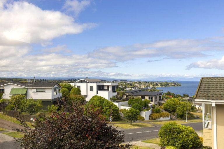 Photo of property in 22 Birch Street, Hilltop, Taupo, 3330