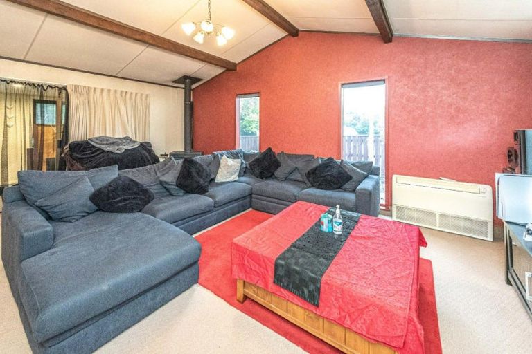 Photo of property in 5 Caversham Road, Westmere, Whanganui, 4501