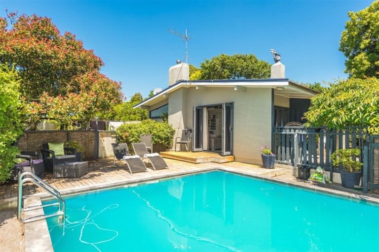 Photo of property in 54 College Street, College Estate, Whanganui, 4500