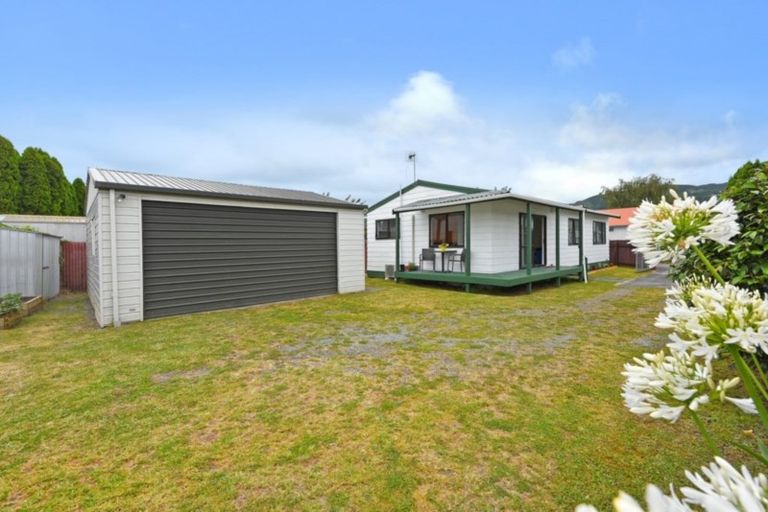 Photo of property in 36a Palmer Crescent, Silverstream, Upper Hutt, 5019