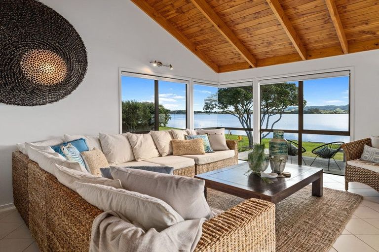 Photo of property in 45 North West Anchorage, Omaha, 0986