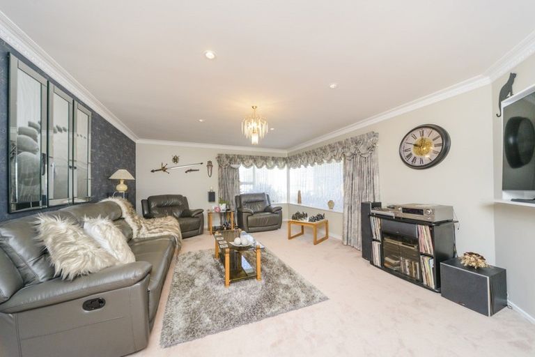 Photo of property in 22 Hanmer Place, Highbury, Palmerston North, 4412