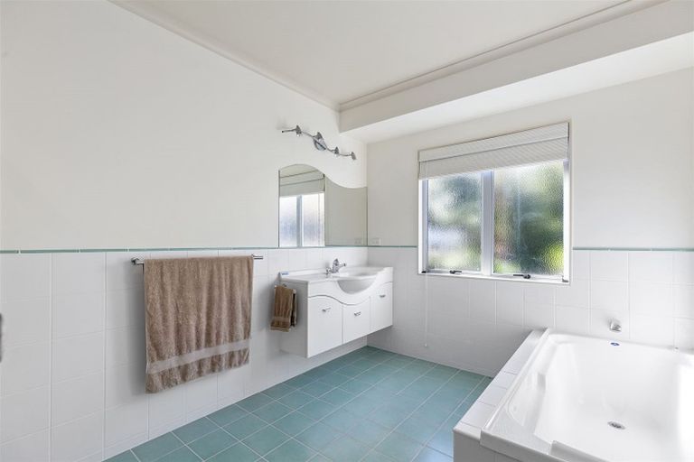 Photo of property in 77 Town Point Road, Maketu, Te Puke, 3189