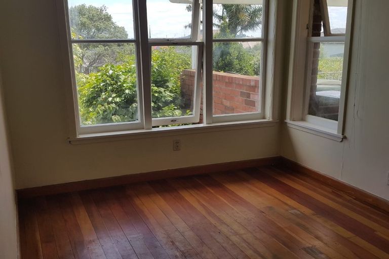 Photo of property in 3 Lewis Road, Pakuranga, Auckland, 2010