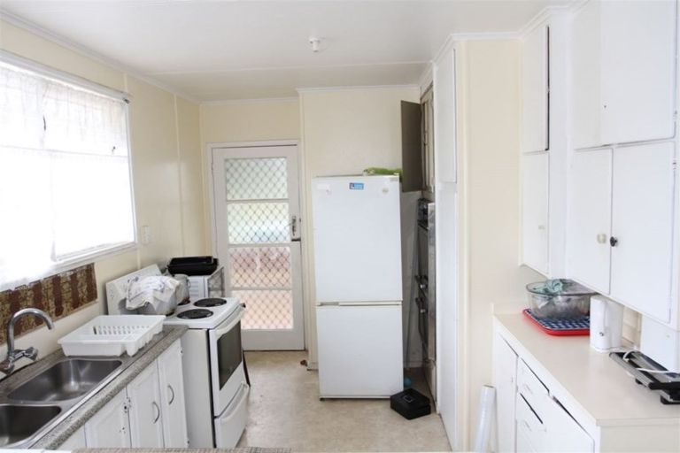 Photo of property in 10 Lane Road, Weymouth, Auckland, 2103