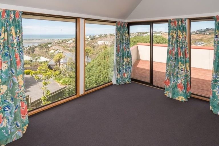Photo of property in 10 Santa Maria Avenue, Mount Pleasant, Christchurch, 8081