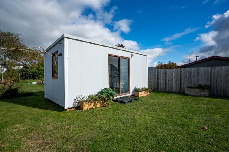 Photo of property in 42 Irvine Street, Frankton, Hamilton, 3204