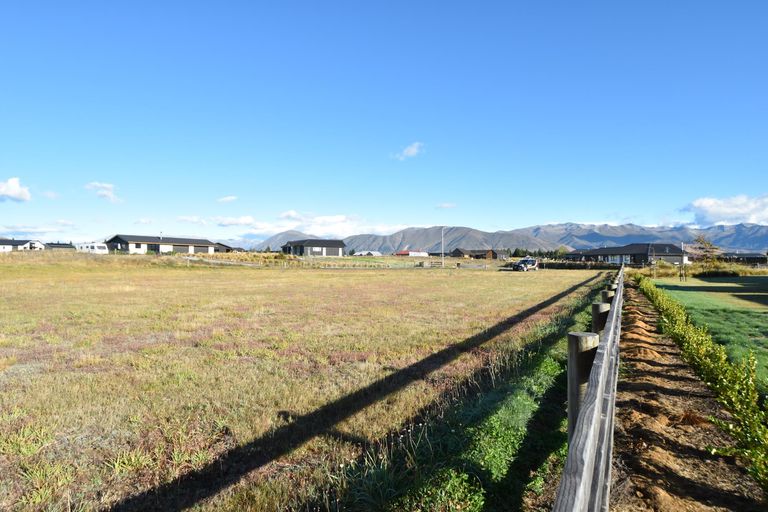 Photo of property in 5 Tussock Crescent, Twizel, 7901