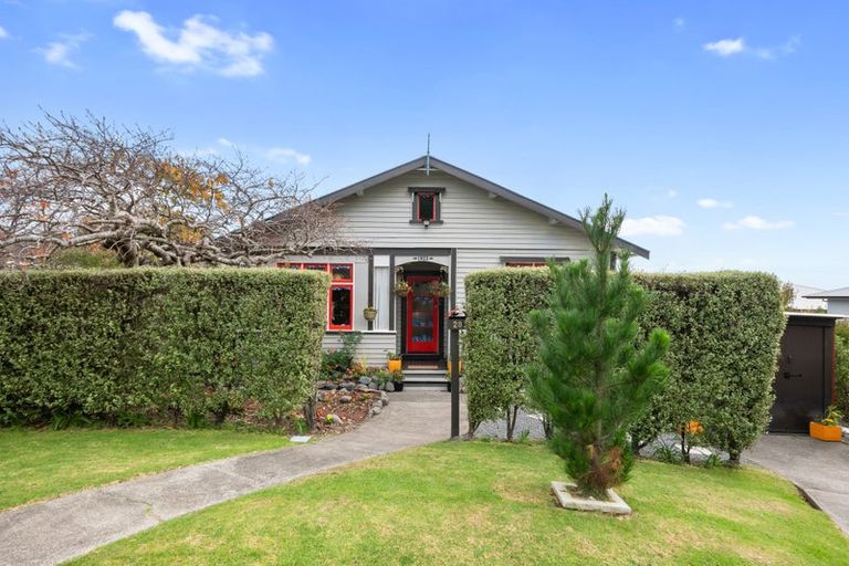 Photo of property in 28 Matenga Street, Waikanae, 5036