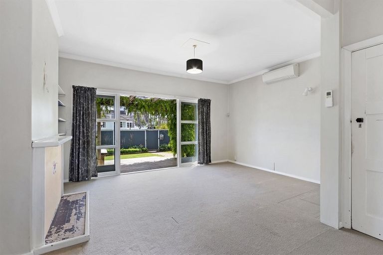 Photo of property in 46 Otara Street, Ilam, Christchurch, 8053