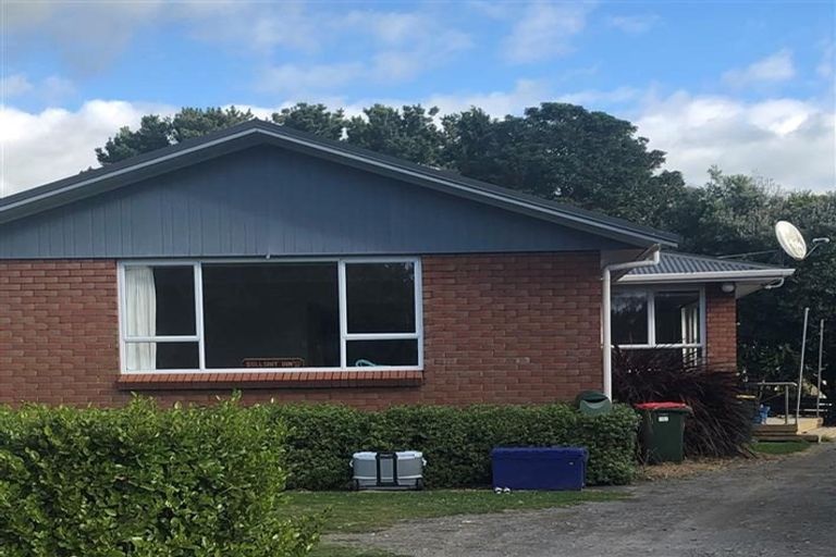 Photo of property in 22 Carthew Street, Okato, 4335