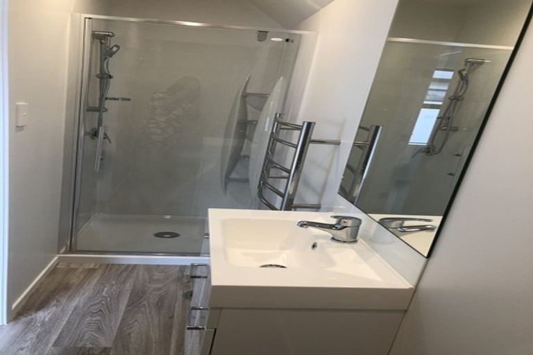 Photo of property in 2/27 Seddon Road, Frankton, Hamilton, 3204