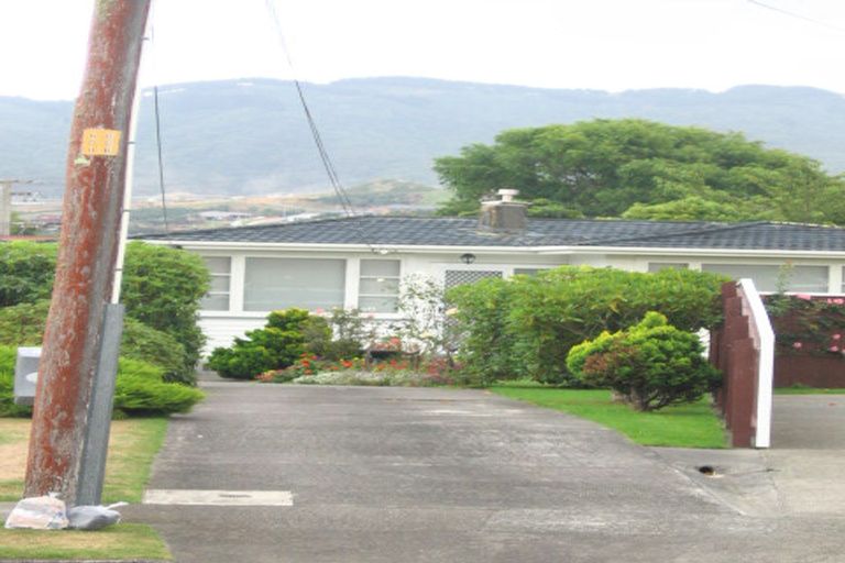 Photo of property in 17 Craig Grove, Elderslea, Upper Hutt, 5018