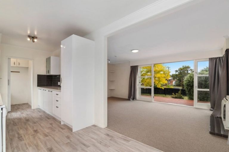 Photo of property in 3 Tawavale Street, Pukehangi, Rotorua, 3015