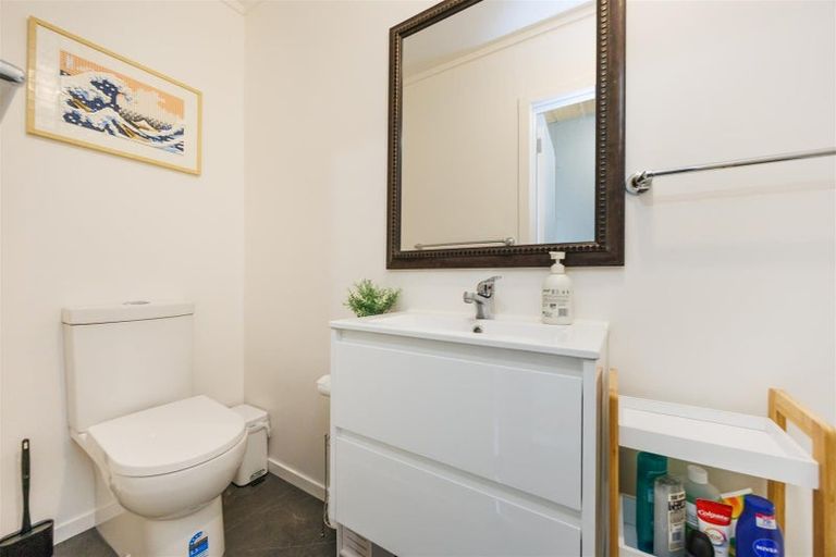 Photo of property in 4 Bond Street, Marton, 4710