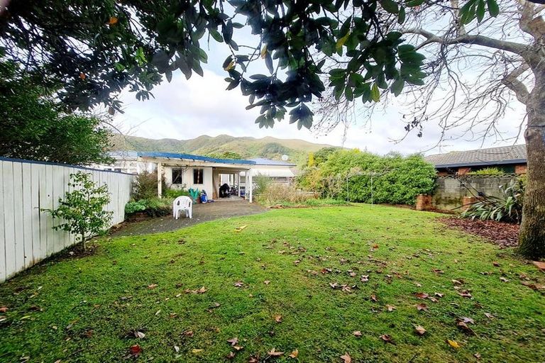 Photo of property in 43 Bauchop Road, Waterloo, Lower Hutt, 5011