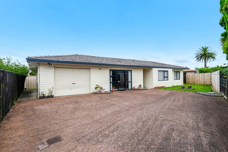 Photo of property in 2/66 Willis Road, Papakura, 2110