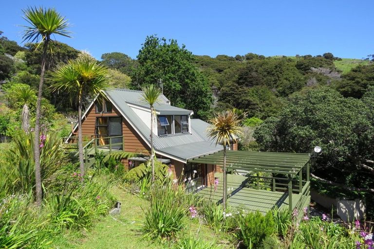 Photo of property in 229 Te Kouma Road, Te Kouma, Coromandel, 3581