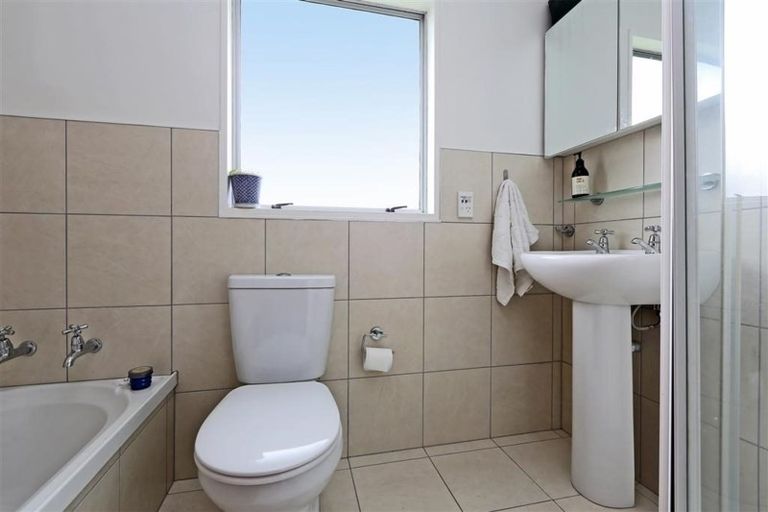 Photo of property in 3 D'arcy Place, Taradale, Napier, 4112