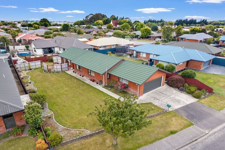 Photo of property in 2 Canon Stack Place, Kaiapoi, 7630