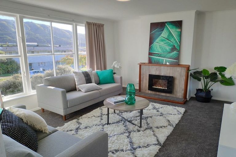 Photo of property in 29 Roberts Street, Tawa, Wellington, 5028