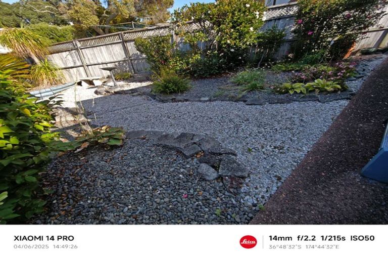 Photo of property in 1/17 Nutsey Avenue, Northcote, Auckland, 0627
